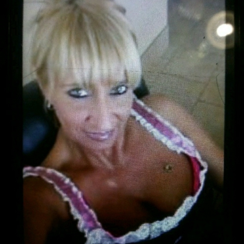 Meet your Posher, Pamela